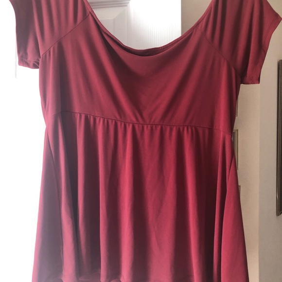 Torrid NWOT size 2 rust colored top. - Picture 3 of 3